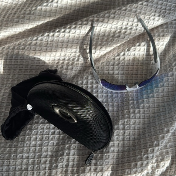 Oakley Flak Sunglasses ⛳️ - Picture 5 of 5